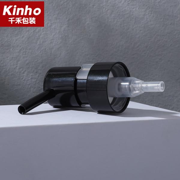 28/400 Bathroom Soap Pump PP Ribbed Black Glass Soap Dispenser