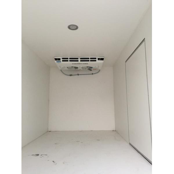 Mini Commercial Truck Refrigerators 8 tons 4x2 for frozen and fresh cargo -18 C