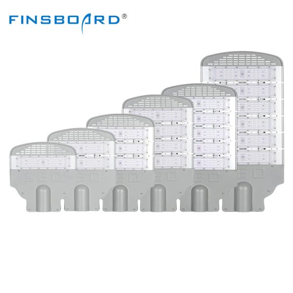 Aluminum Alloy PC Lens IP65 Waterproof LED Street Light with 130-140lm/w Efficiency for Outdoor Use