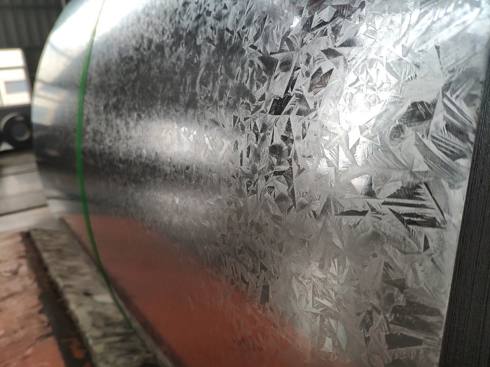 AZ150 Aluzinc Galvalume Steel Zinc Алюминированная листовка катушки Толщина 0,3 - 3,0 мм Малый Spangle