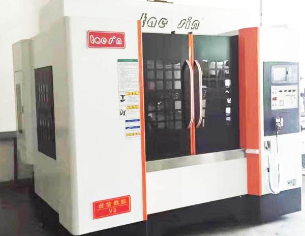 Spindle Speed CNC Horizontal Machining Center Japan Mitsubishi CNC Machines