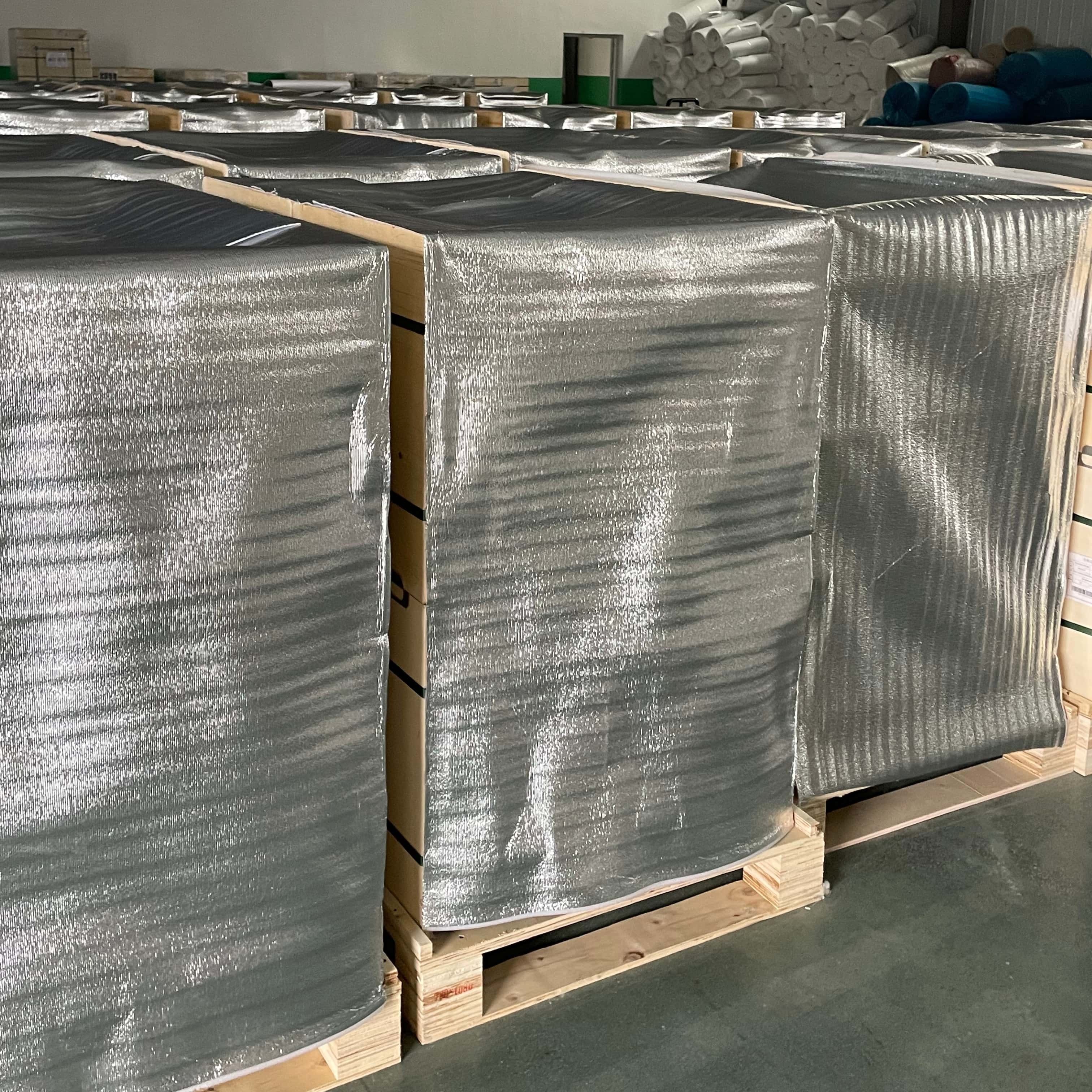 Clear PETG Shrink Film With Good Shrink Performance And Uniform Thickness Ideal For Various Bottle Packaging And Labeling Processes
