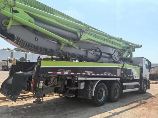 2019 Zoomlion 49M camion de pompe à béton ZLJ5350THBBE 49X-6RZ Location de machines lourdes À vendre en Égypte