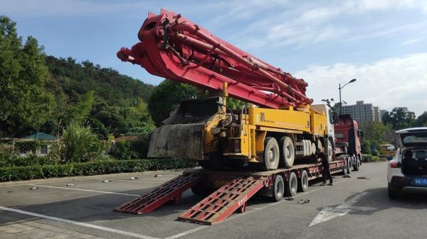 Putzmeister 2005 42m Camion à pompe à béton Pièces montées et hauteur d'alimentation 1400mm