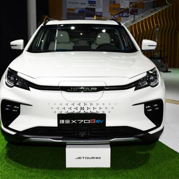 2019 Jetour x70 Pure Electric Vehicle 401KM Range 140KM/h Top Speed 5-Door 5-Seater SUV