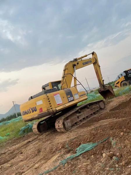 110KW Power Used Komatsu PC220 Excavator From Japan With 23100kg Operating Weight