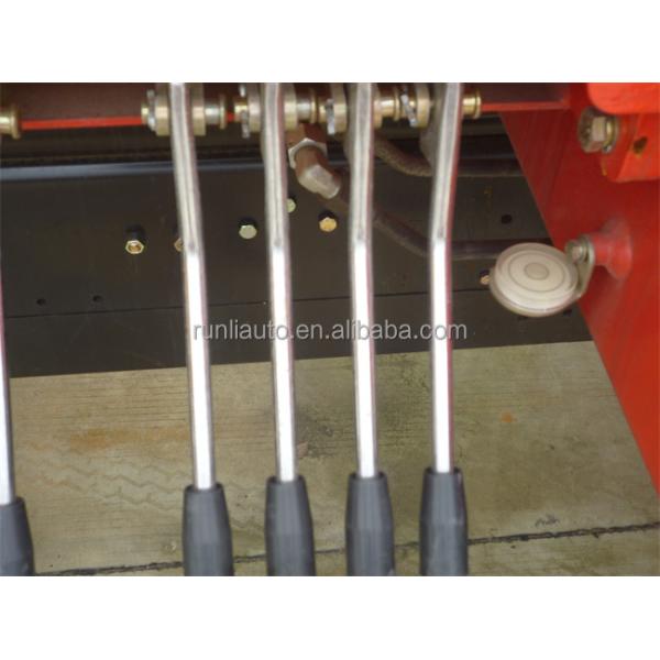 haut de gamme Dongfeng 6x6 hors route 4 Support jambes levage grue 20 tonnes camion monté grue