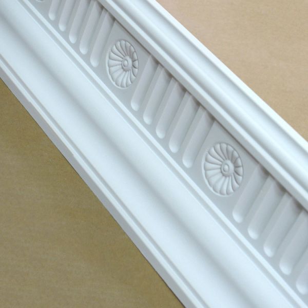 Wholesale Polyurethane Cornice Mould with Moisture Proof Anti-Insects Properties and 2.4m Length for Indoor Decoration