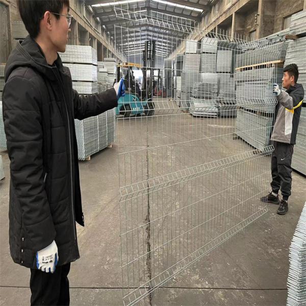 Green PVC 3D V Bending Curved Wire Fence Panels Hot Galvanized Steel