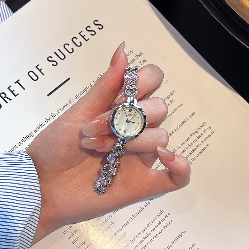Elegant Traditional Business Wristwatch Crafted from Materials Featuring Water Resistance and Comfortable Fit for Long Hours at Work