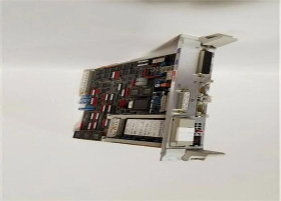 Le module de traitement Siemens SIMADYN 6DD1601-0AE0 PG16 est une carte de contrôle