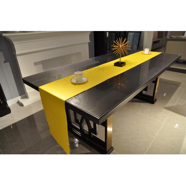 Disposable Premium Paper Tablecloths 137cm*274cm Waterproof Holiday For Party