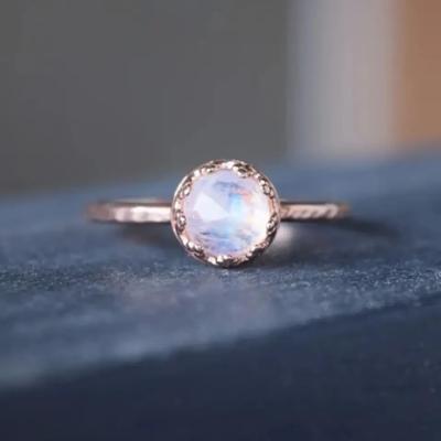 Halo Moonstone del corte de la pera de la joyería de Rose Gold Plated 925 Sterling Silver Rainbow Faceted Moonstone y anillo de compromiso de la CZ