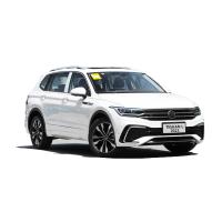 Le VW Tiguan L 330TSI R-Line 2.0T 186Ps est un SUV à 4 airbags et volant multifonctionnel.