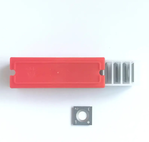 Вставки квадратного карбида Indexable для более плоской машины 15x15x2.5-30°R50