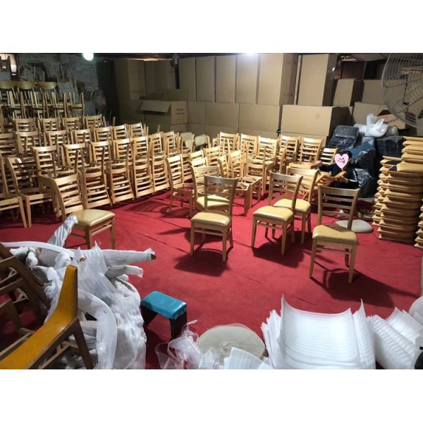 Factory Price Oak Pu Leather Wooden Chair for Dining Room Restaurant Coffee Shop