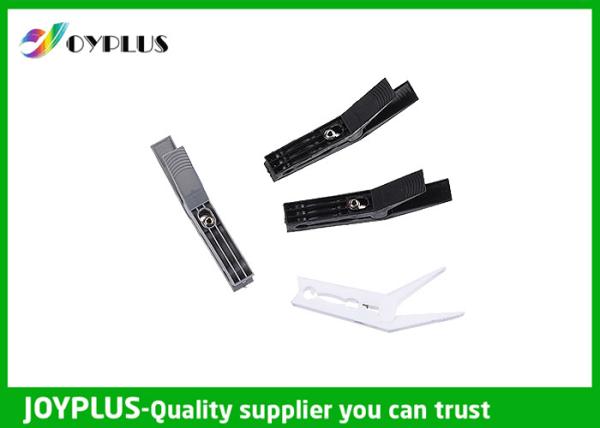 Customized Color Plastic Clothes Pegs Decorative Clothes Pins Light Weight HPG083