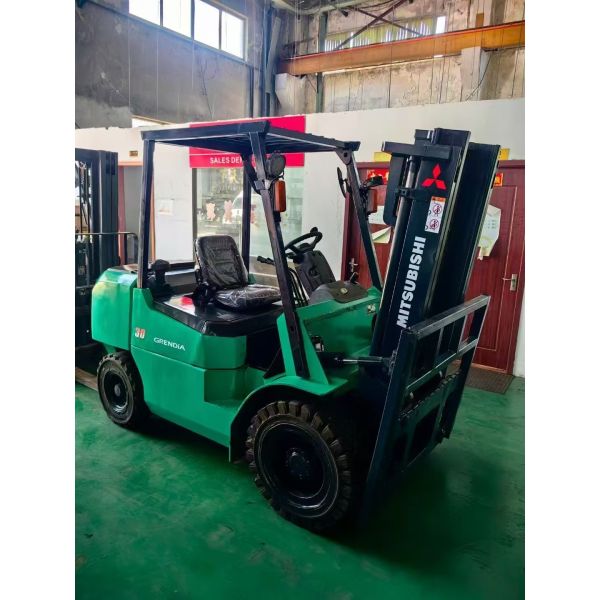 Mitsubishi FD25 FD30 3ton Used Forklift Secondhandl Forklift low price Good Working Condition 2 Mast 3 Stages