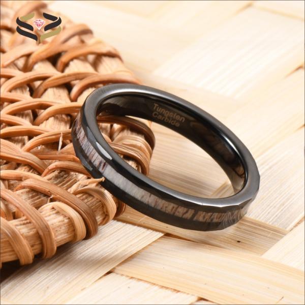 4mm Deer Antler Inlay Hammered Black Tungsten Ring pour les femmes Band de mariage Confort Adapté Préparation d'échantillons et type religieux