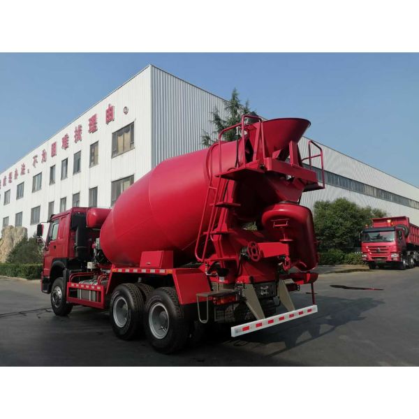 China Hino Sinotruck Shacman Sanyi Schwing Chassis 6m3 8m3 9m3 10m3 12m3 16m3 HOWO Cement Small Concrete Mixer Truck