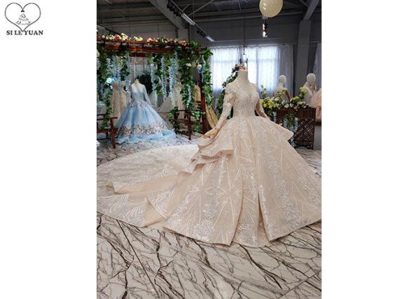 Irregular Ladies Bridal Dress , Beaded Ball Gown Wedding Dress Two Layer Trailing