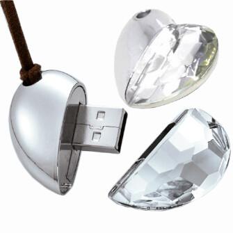 Hidden Chip Jewelry Style Heart USB Flash Drive Crystal Metal 64GB