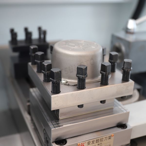 Customizable Small Cnc Lathe Machine Numerical Control Ck6132 Flat Bed Lathe Machine