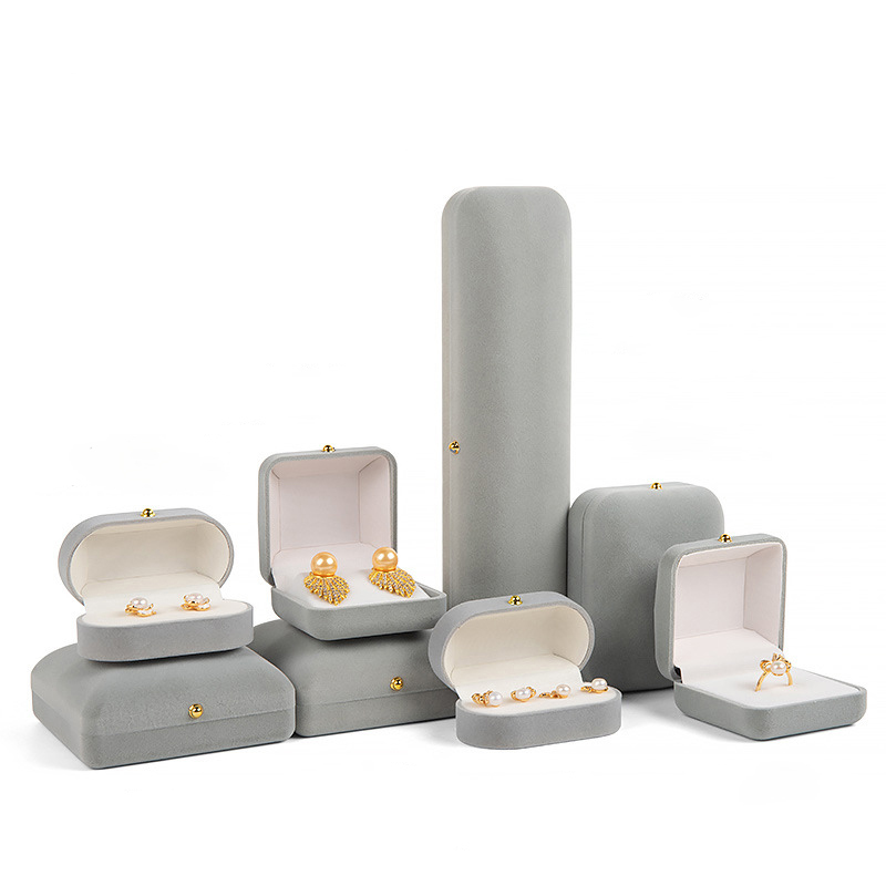 Customized Color Velvet Jewelry Packaging Luxury Jewelry Box Modern Brand Multiple Sizes