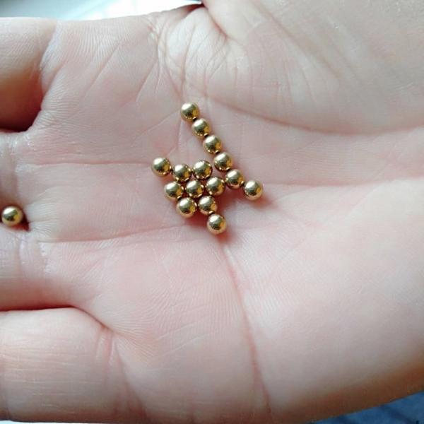 Изготовленные на заказ твердые медные шарики 2.5мм 3.0мм 20мм чистое для мебели прокладывают рельсы 8.9г/Км3