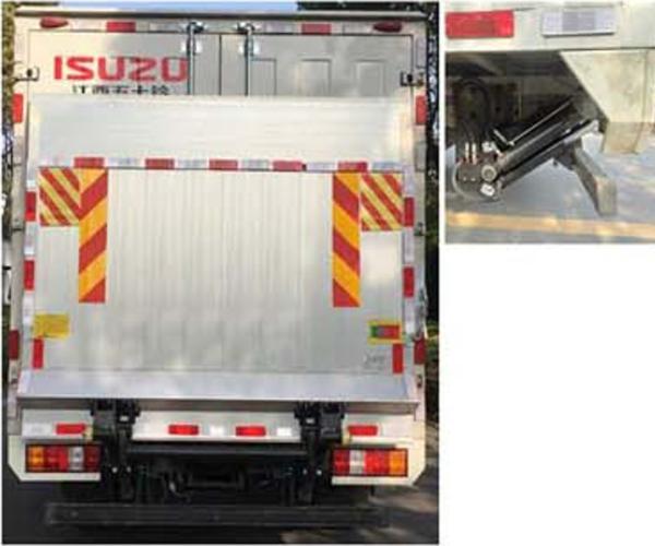 112KW 152HP Insulated Truck Box Transport Truck With Rear Lifting Tailgate