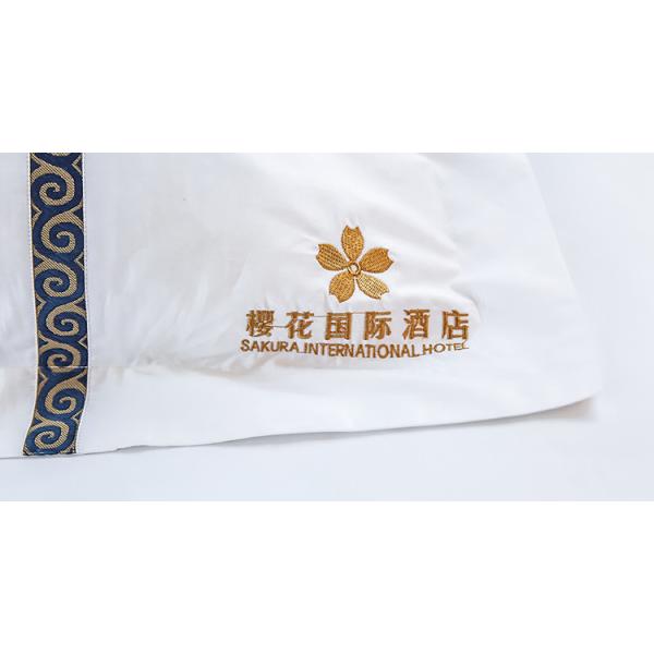 White Custom Hotel Bedding Sets Embroidered Logo Bed Linen Durable For Adult