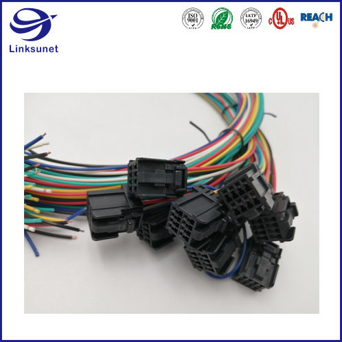 Проводка провода автомобиля с Multilock 040 кабельных фишек тангажа мужчины 2.5mm