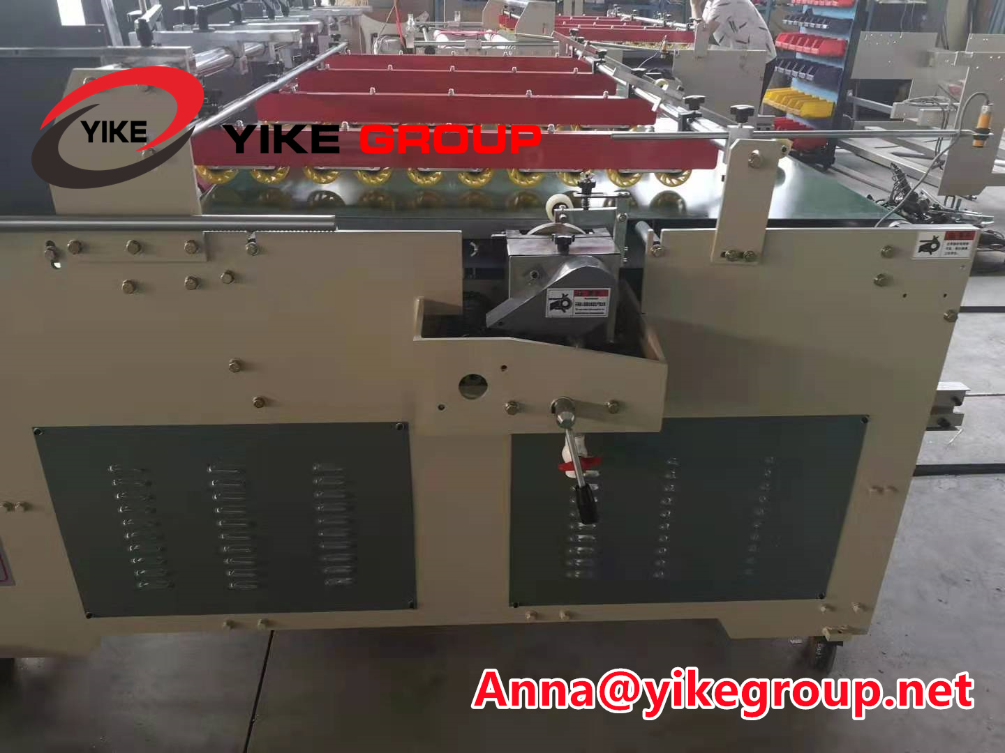 Легко управлять YK-2000 Прессовый тип картона коробка папка клеевая машина