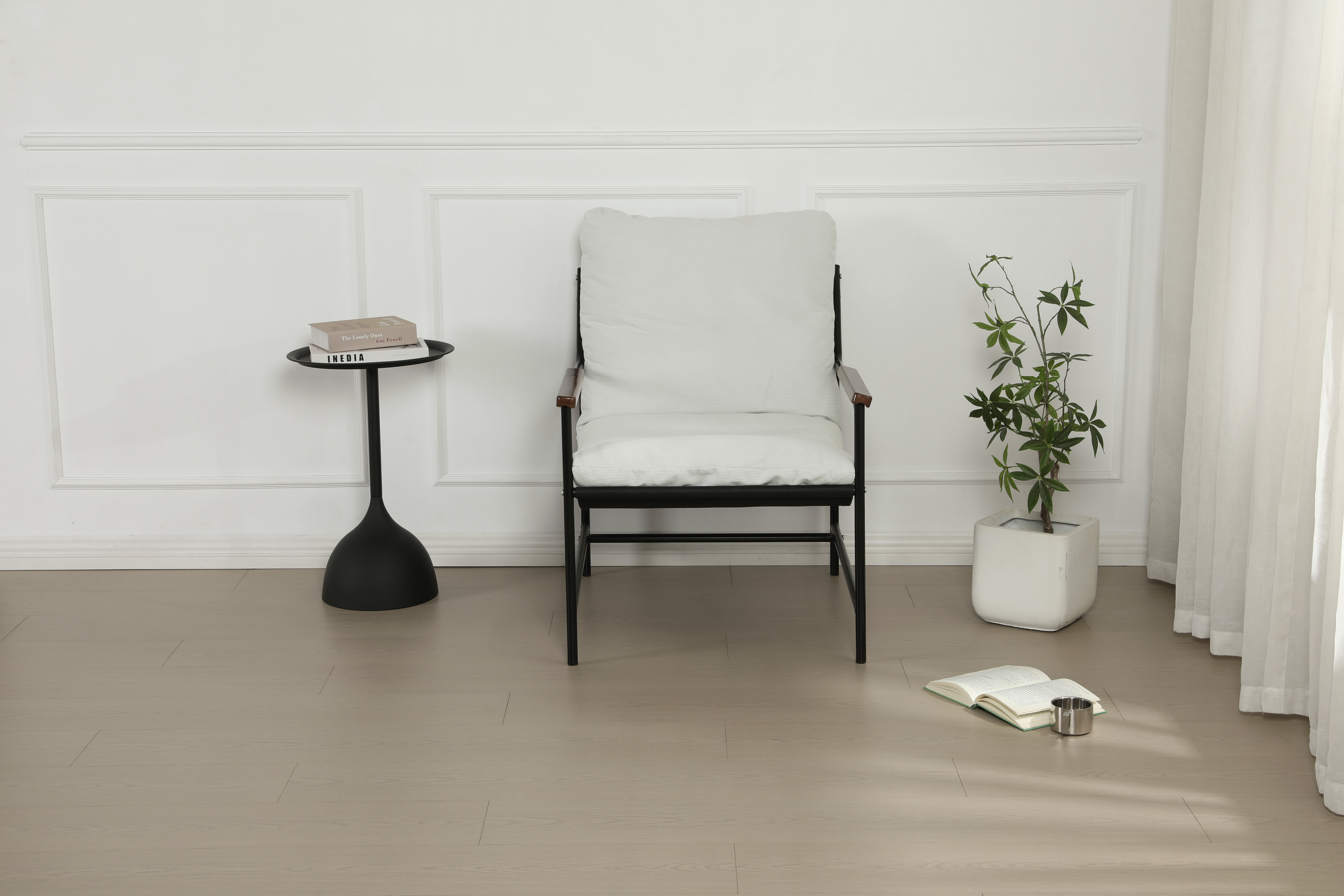 10mmwaterproof floor, the surface is melamine high temperature hot pressing process, the synchronous flower and wood grain is clear and realistic close to nature, wear-resistant and anti-cigarette but