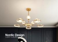 Lumière à pendentif moderne à billes de verre transparentes multiples AC110V à 250V Forte transmission de lumière