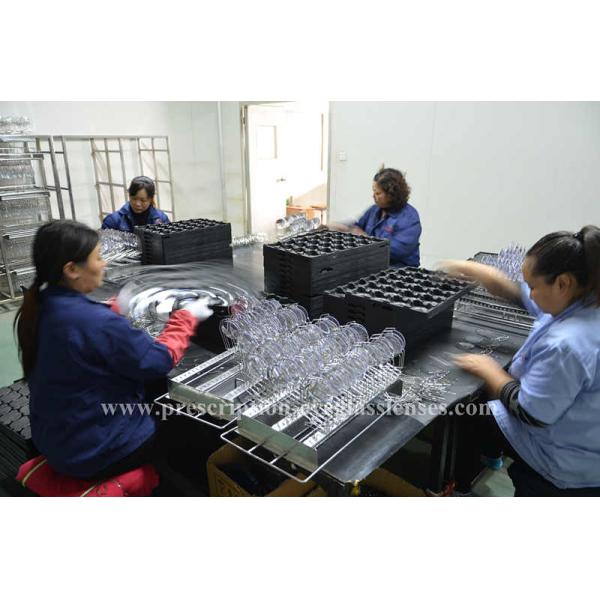 Grey / Brown Photochromic Progressive Lenses Blank 75mm Diameter 1.56 Index