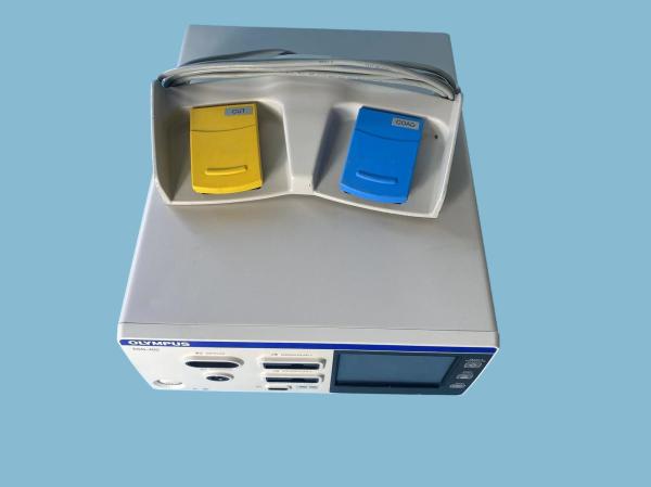 ESG-400 GENERADOR ELECTROSURGÍCICO Dispositivo de alimentação do processador