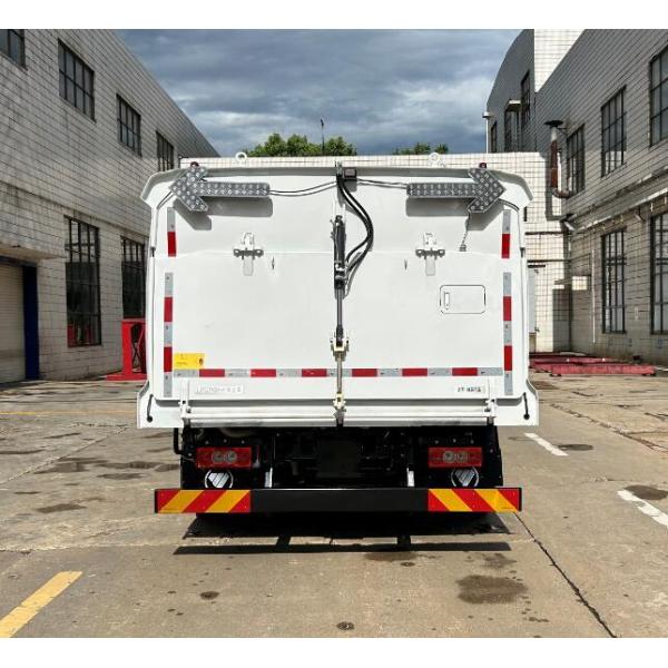 Pure Electric Road Sweeper Truck with Euro 6 Emission Standard and 2mm Tank Thickness