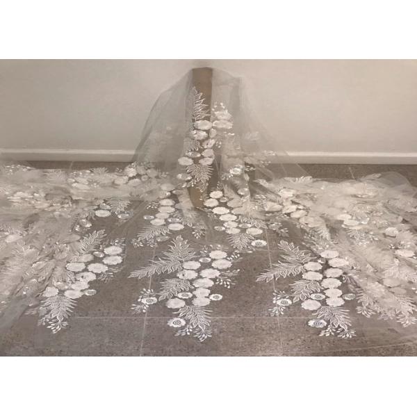 Outre de la fleur blanche de la maille 3D la broderie a perlé le tissu 50" de