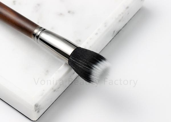 O acessório da composição Handcrafted a fibra do duo que pontilha a escova da composição para ferramentas de Academy Makeup Beauty do artista