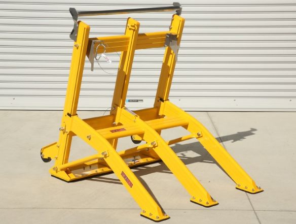 25KG Lightweight Mobile Vehicle Barrier with Foldable Design and High-Visibility Orange for Road Safety