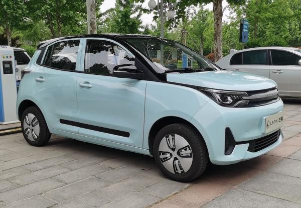Lithium battery mini electric car letin mengo 200km range high speed electric car 4 wheels 4 seats