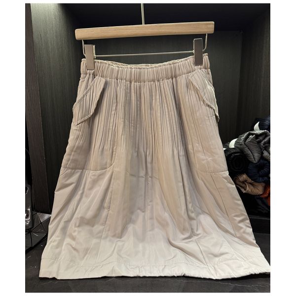 High-end Elegant Temperament Solid Color Quilted Half Skirt Women Autumn Winter New Thickened Slimming Versatile A-line Natural