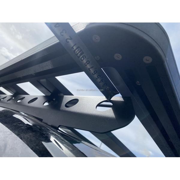 Accesorios exteriores del vehículo de aluminio con superficie de revestimiento alto y en polvo