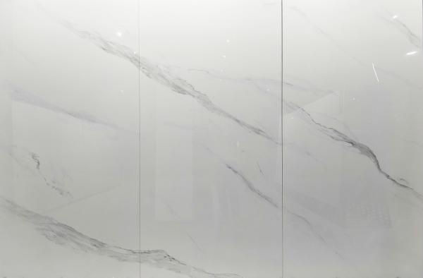 White Polished Glazed Porcelain Tile 900x1800mm Anti-Slip