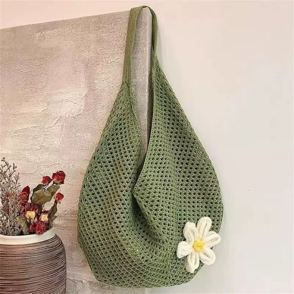 Korean Style 2025 New Arrival Vacation Knit Bag Women's Shoulder Tote Bag Lazy Style Knit Openwork Floral Decoration Beach Bag