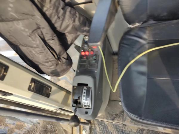 XCMG 1803 Used Road Graders Diesel Engine Shanghai SC7H190 1G3