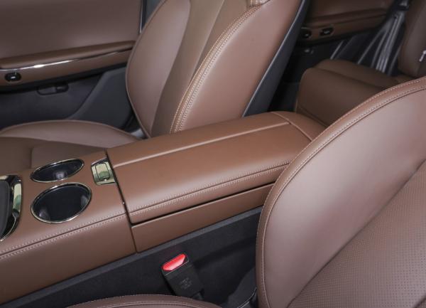 Chinese Leap Motor Electric Car New Energy Vehicle Leapmotor C01 0.6h Charging Motor Power Car
