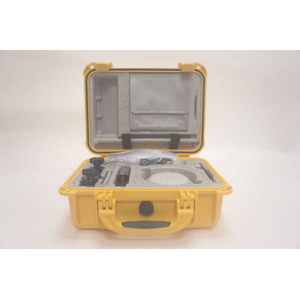 South Qihang Geodesic GNSS Receiver 965 Channels Measured Survey Equipment