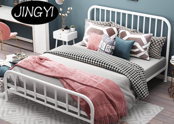 Black 1.5mm King Size Bed Frame Furniture Living Room ODM Queen Size Double Bed